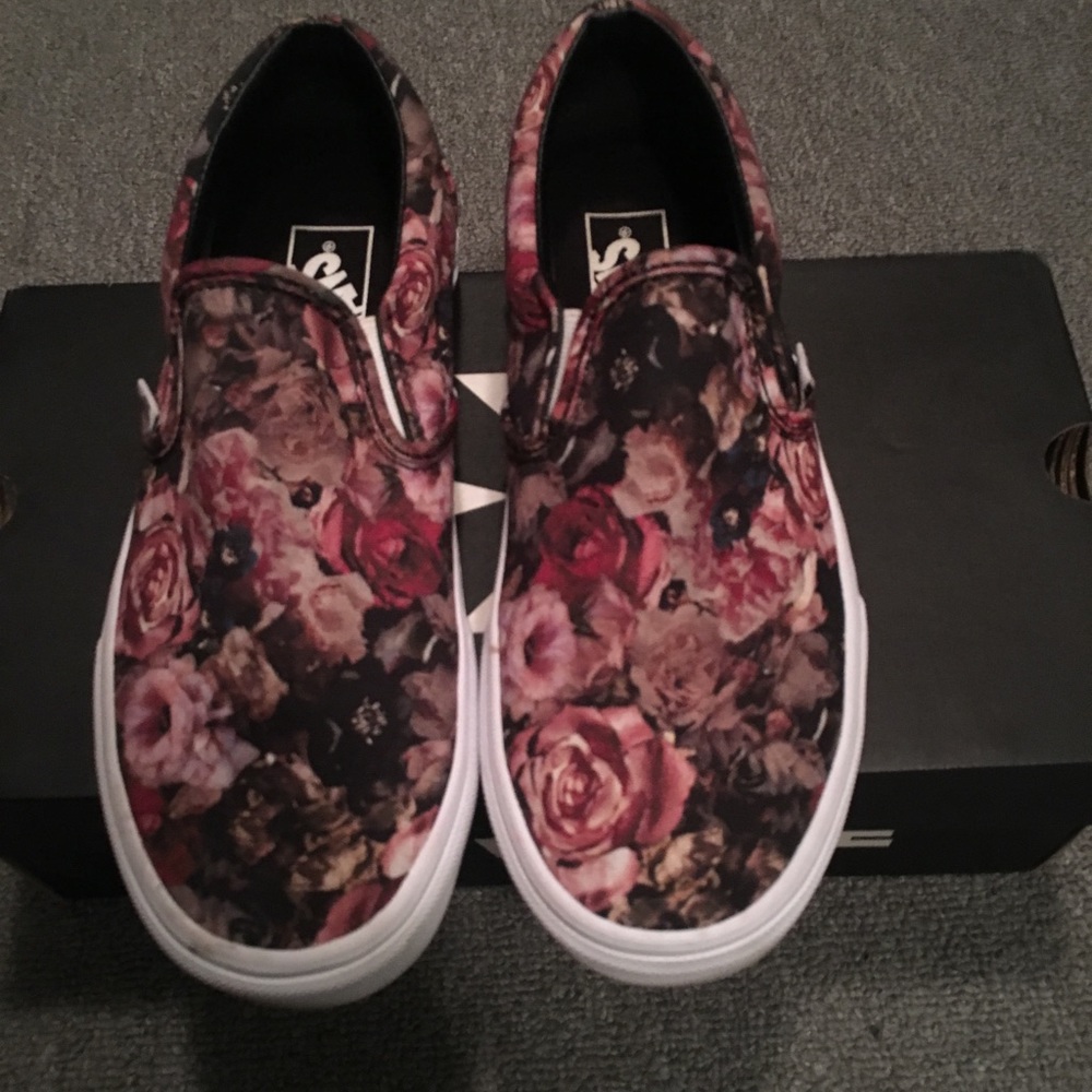 VANS women sz 8 slip on